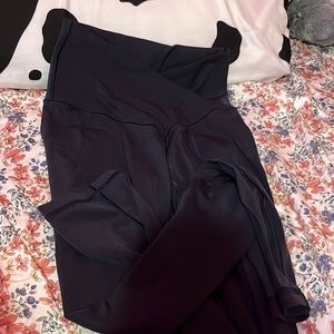 Aerie offline crossover leggings, size small navy blue color.